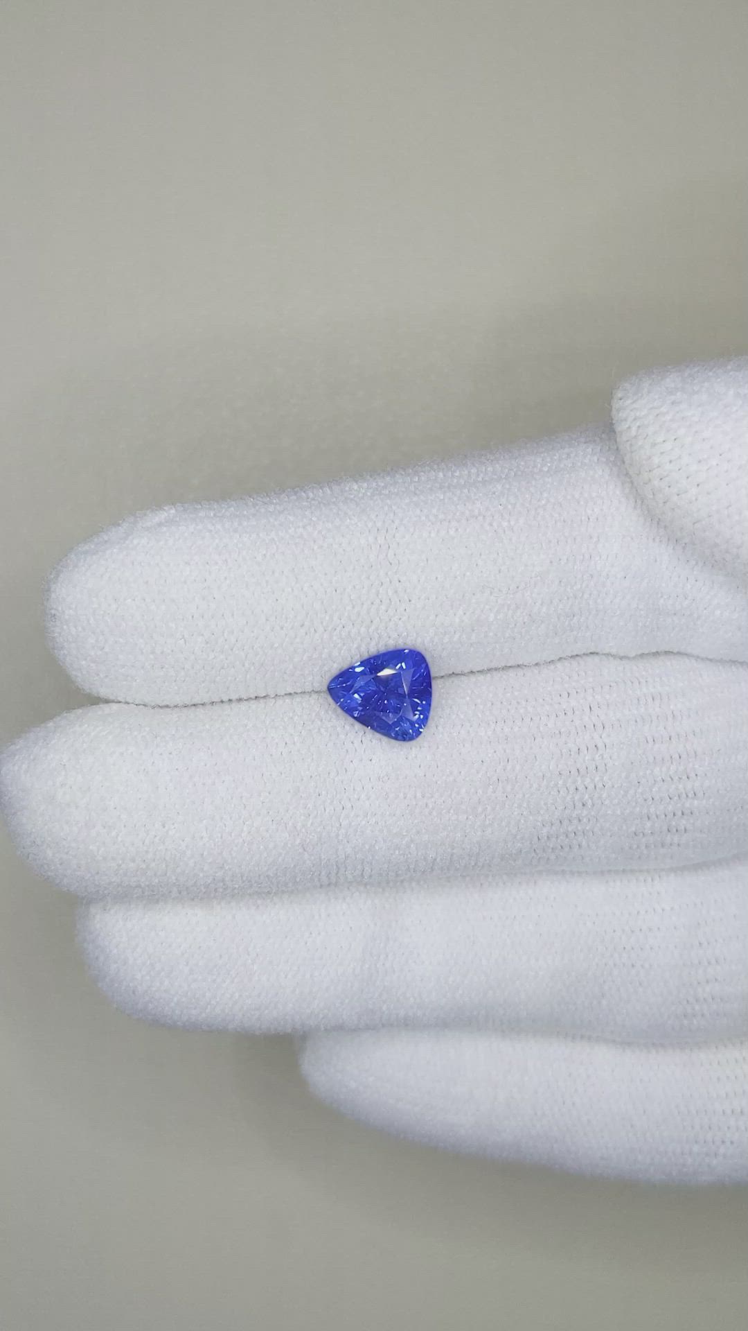 1.21 Ct. Blue Sapphire from Ceylon (Sri Lanka) Size Video
