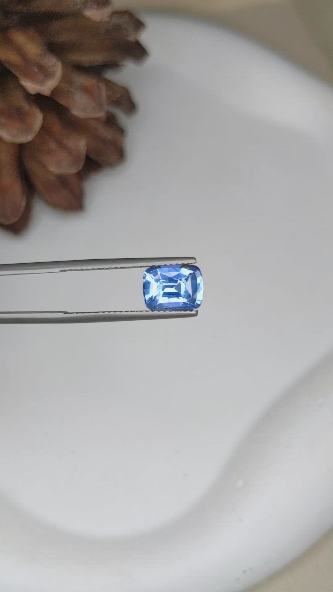3.00 Ct. Blue Sapphire from Ceylon (Sri Lanka) Size Video