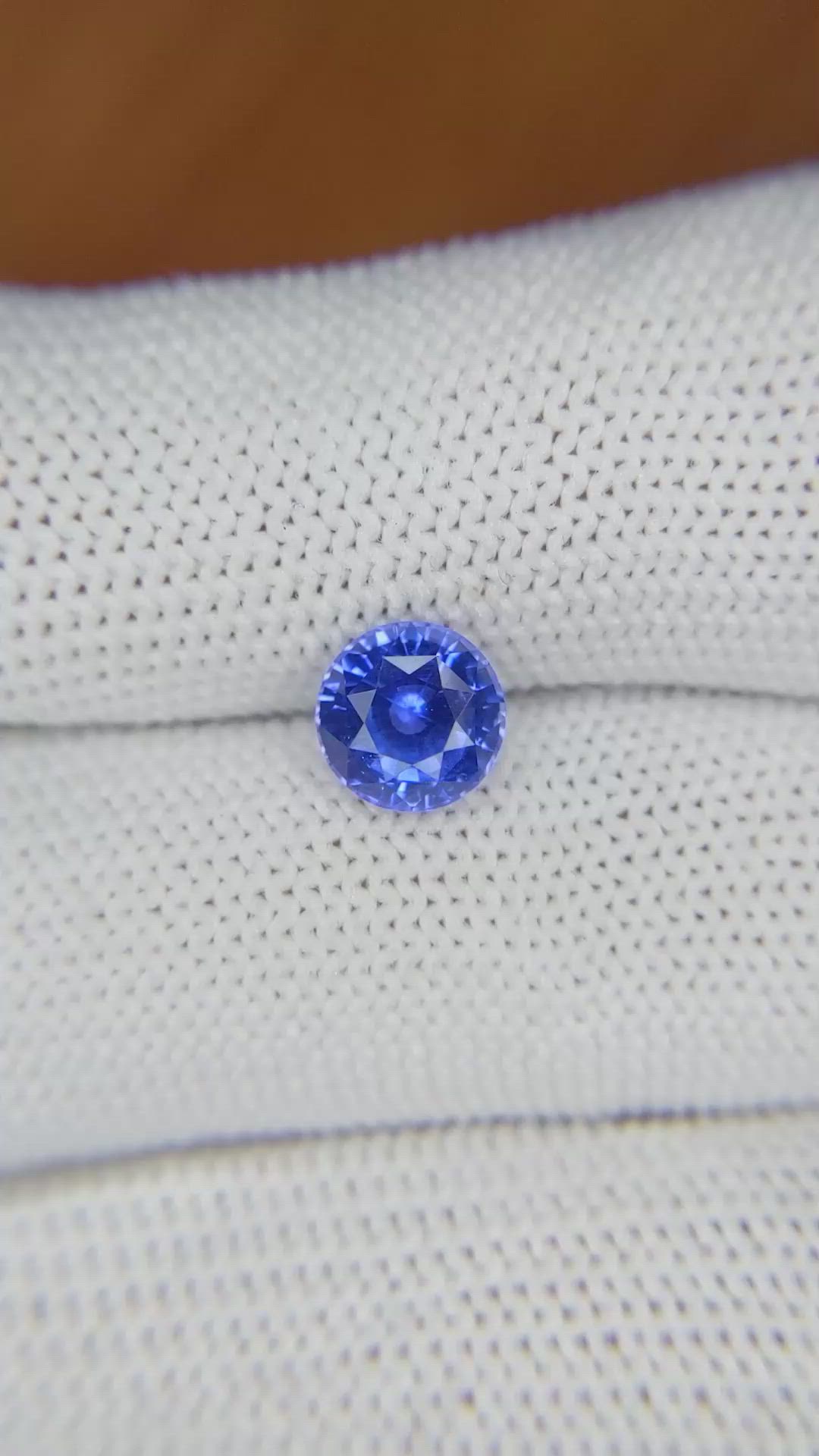 1.73 Ct. Blue Sapphire from Ceylon (Sri Lanka) Size Video
