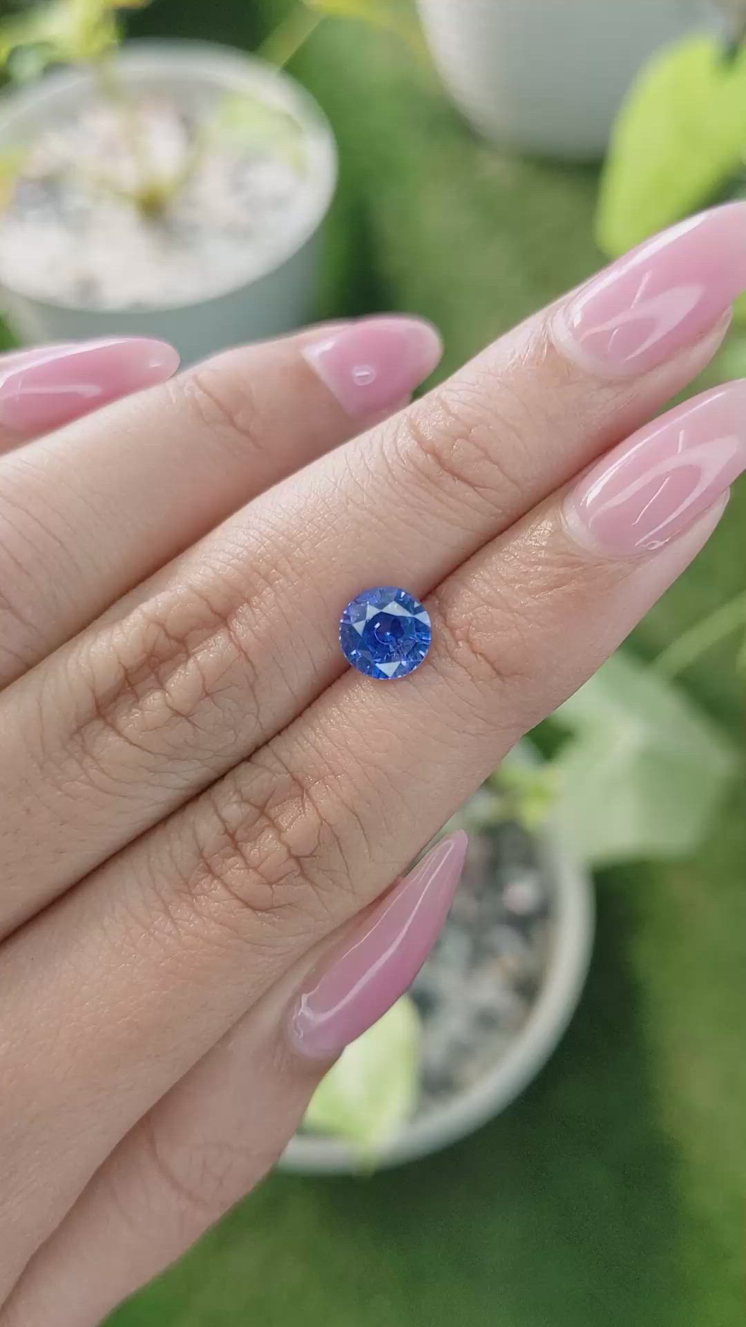 1.73 Ct. Blue Sapphire from Ceylon (Sri Lanka) Size Video