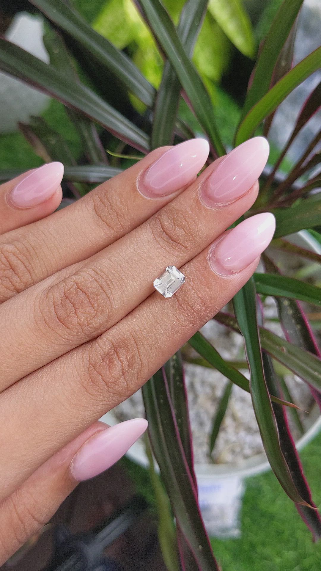 1.48 Ct. White Sapphire from Ceylon (Sri Lanka) Size Video