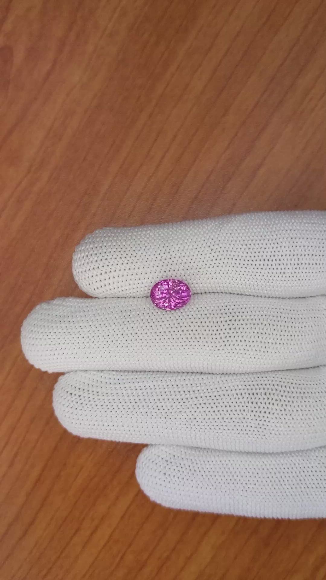 3.05 Ct. Purplish Pink Sapphire from Ceylon (Sri Lanka) Size Video