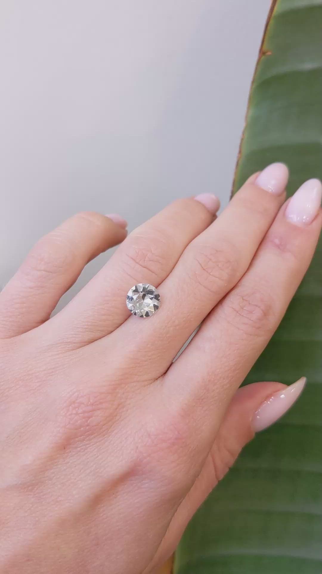 2.00 Ct. White Sapphire from Ceylon (Sri Lanka) Size Video