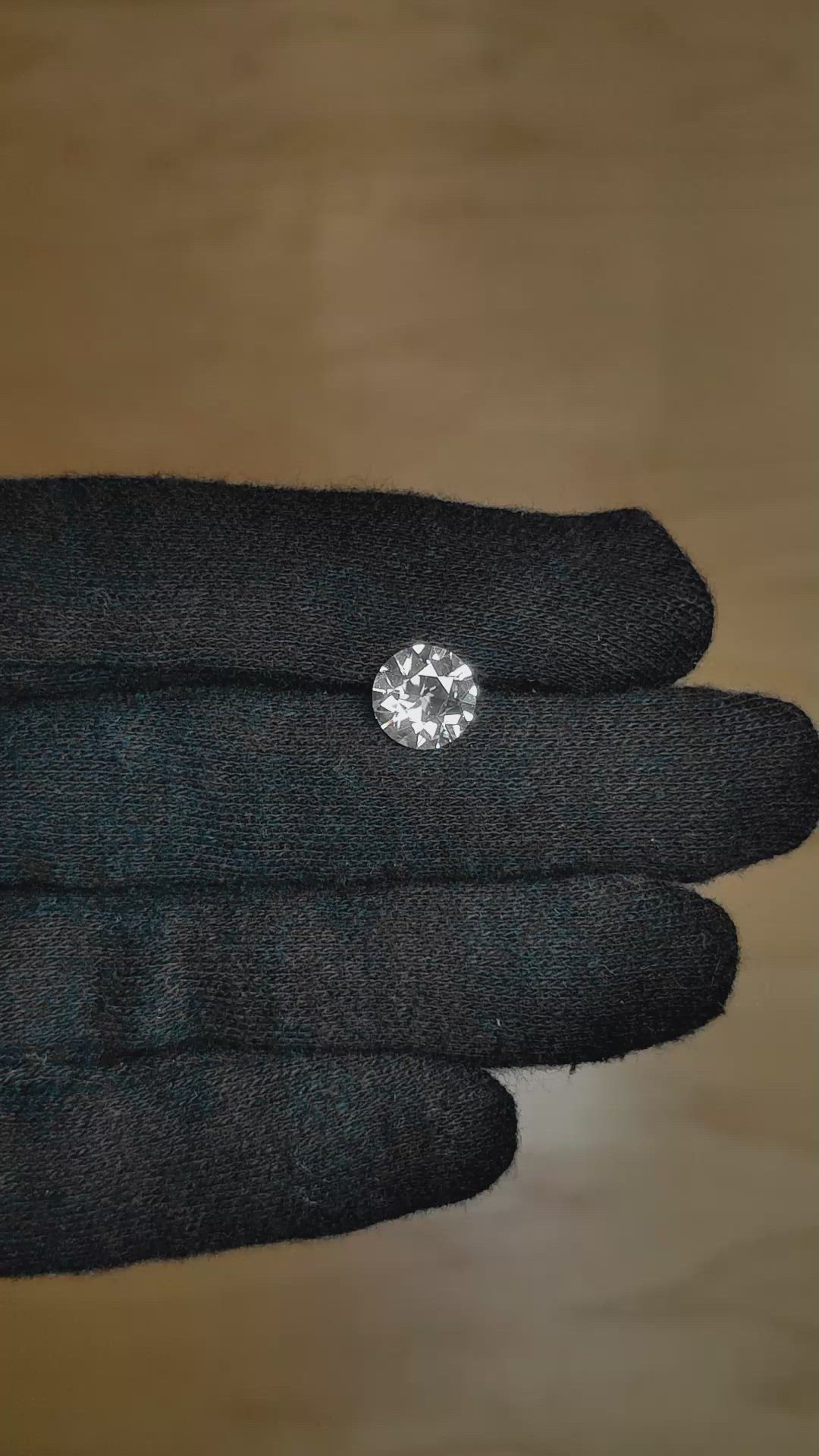 2.00 Ct. White Sapphire from Ceylon (Sri Lanka) Size Video