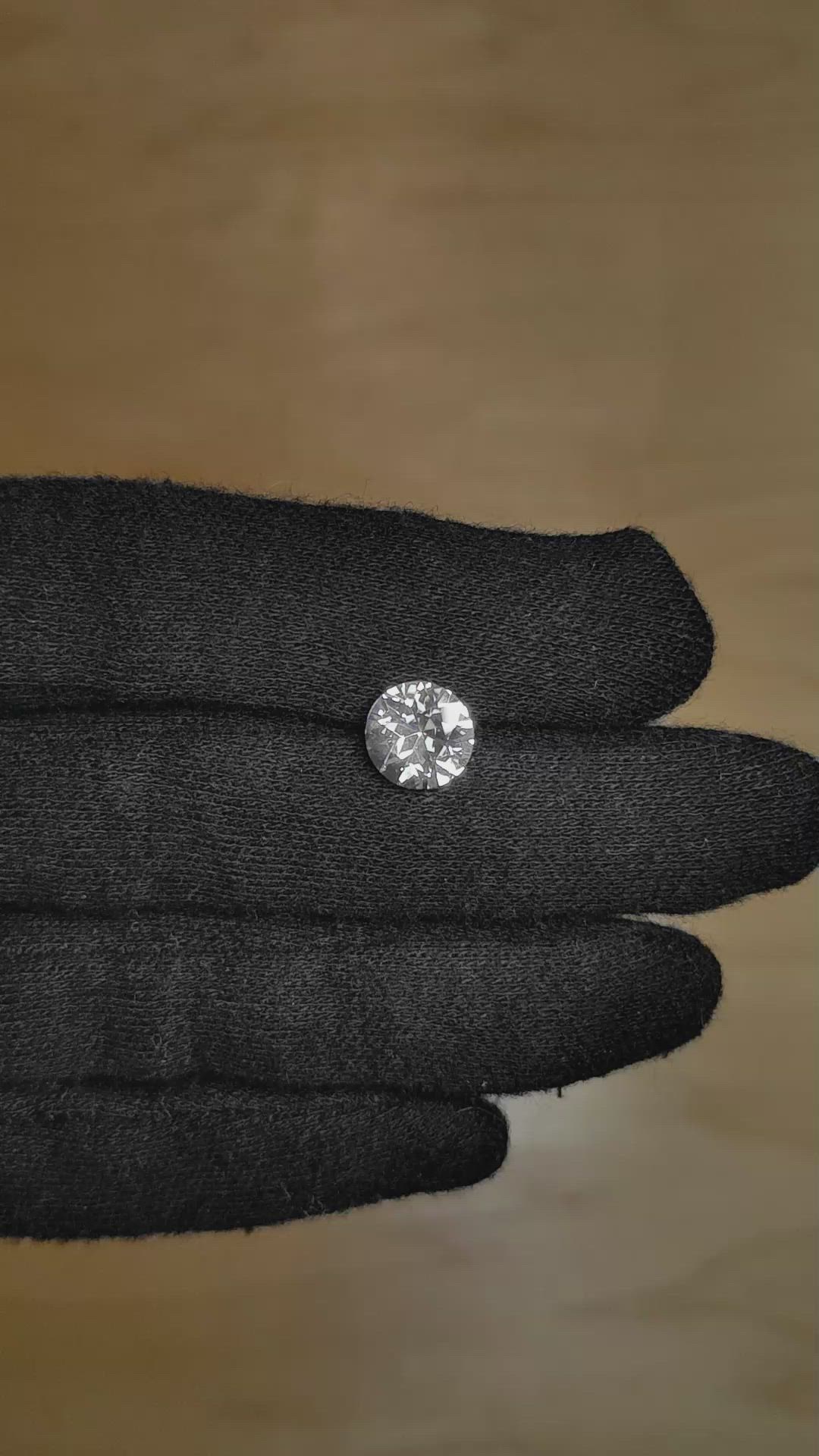 2.39 Ct. White Sapphire from Ceylon (Sri Lanka) Size Video