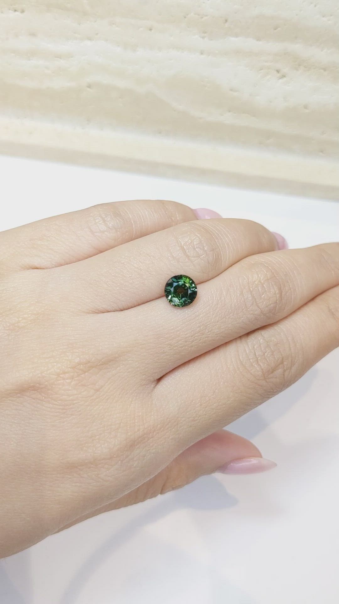 2.29 Ct. Color Change Sapphire from Ceylon (Sri Lanka) Size Video