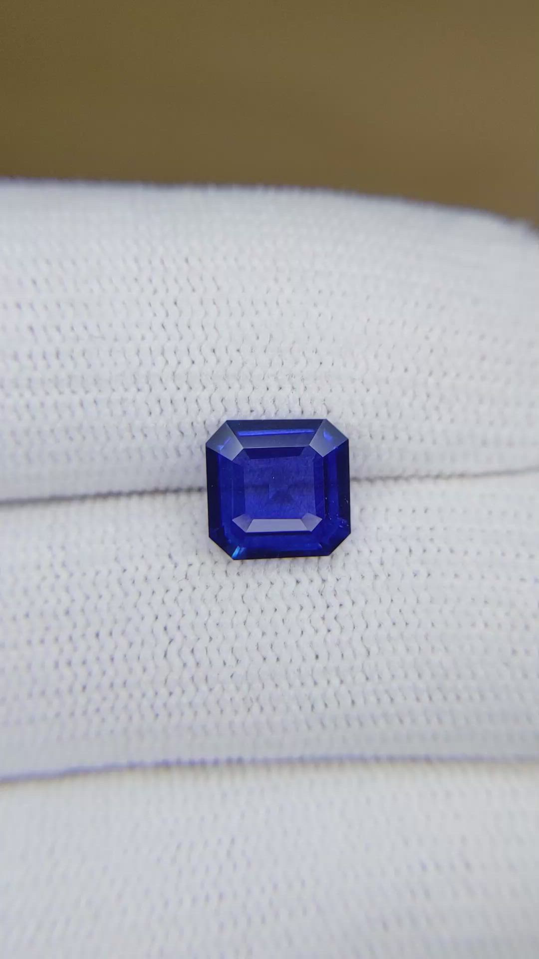 2.01 Ct. Purplish Blue Sapphire from Ceylon (Sri Lanka) Size Video