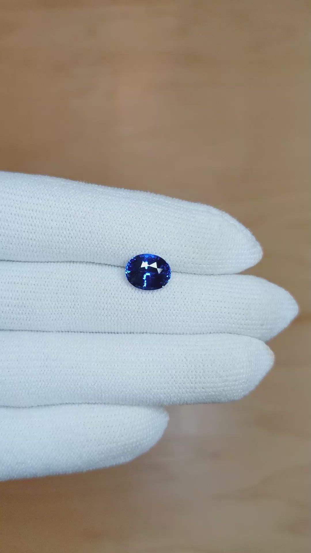 3.03 Ct. Blue Sapphire from Ceylon (Sri Lanka) Size Video