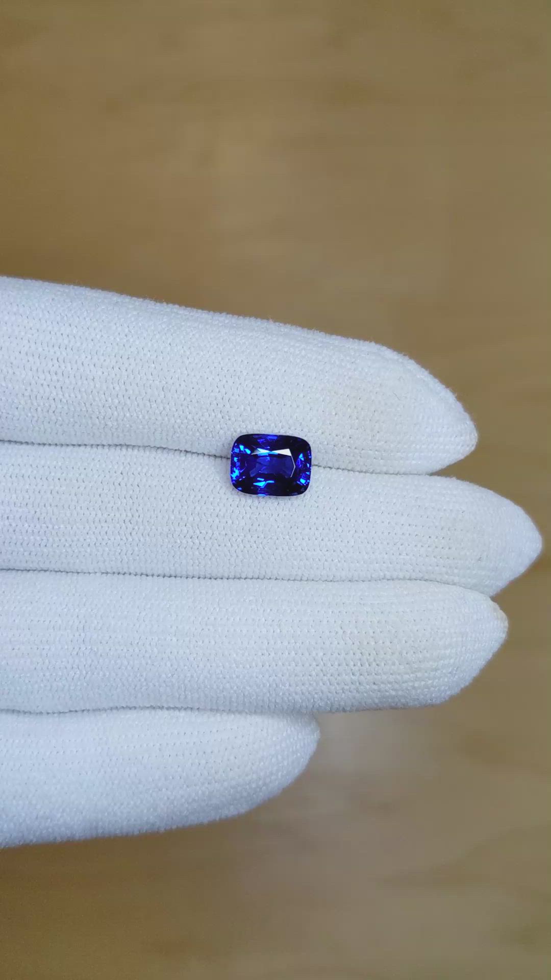 3.02 Ct. Blue Sapphire from Ceylon (Sri Lanka) Size Video