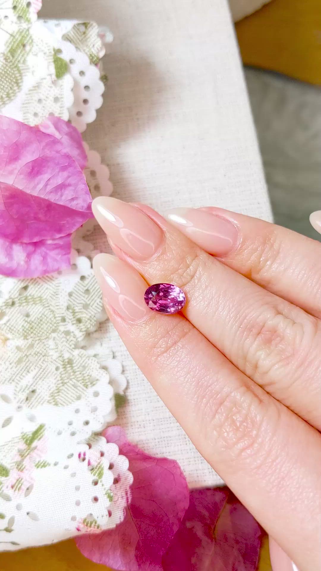 2.20 Ct. Reddish Pink Sapphire from Ceylon (Sri Lanka) Size Video