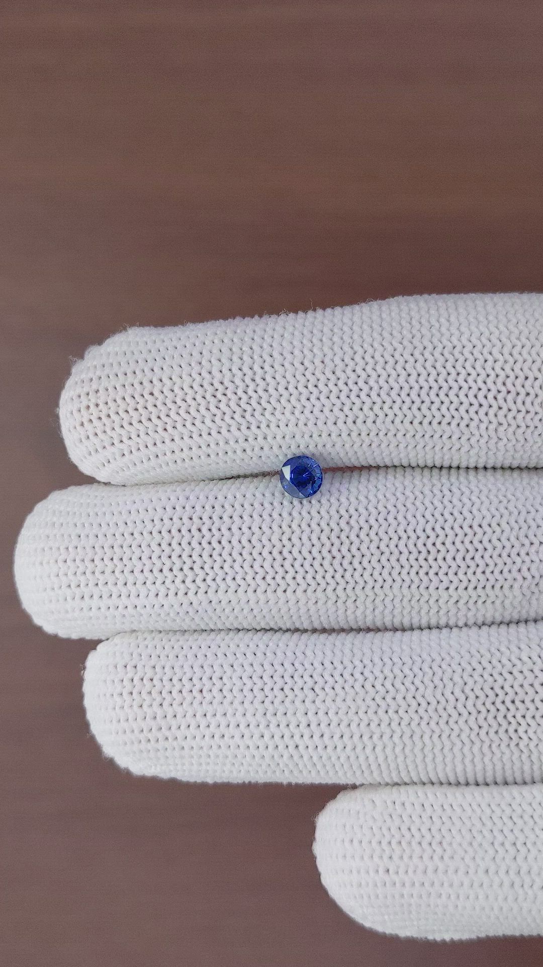 0.58 Ct. Blue Sapphire from Ceylon (Sri Lanka) Size Video