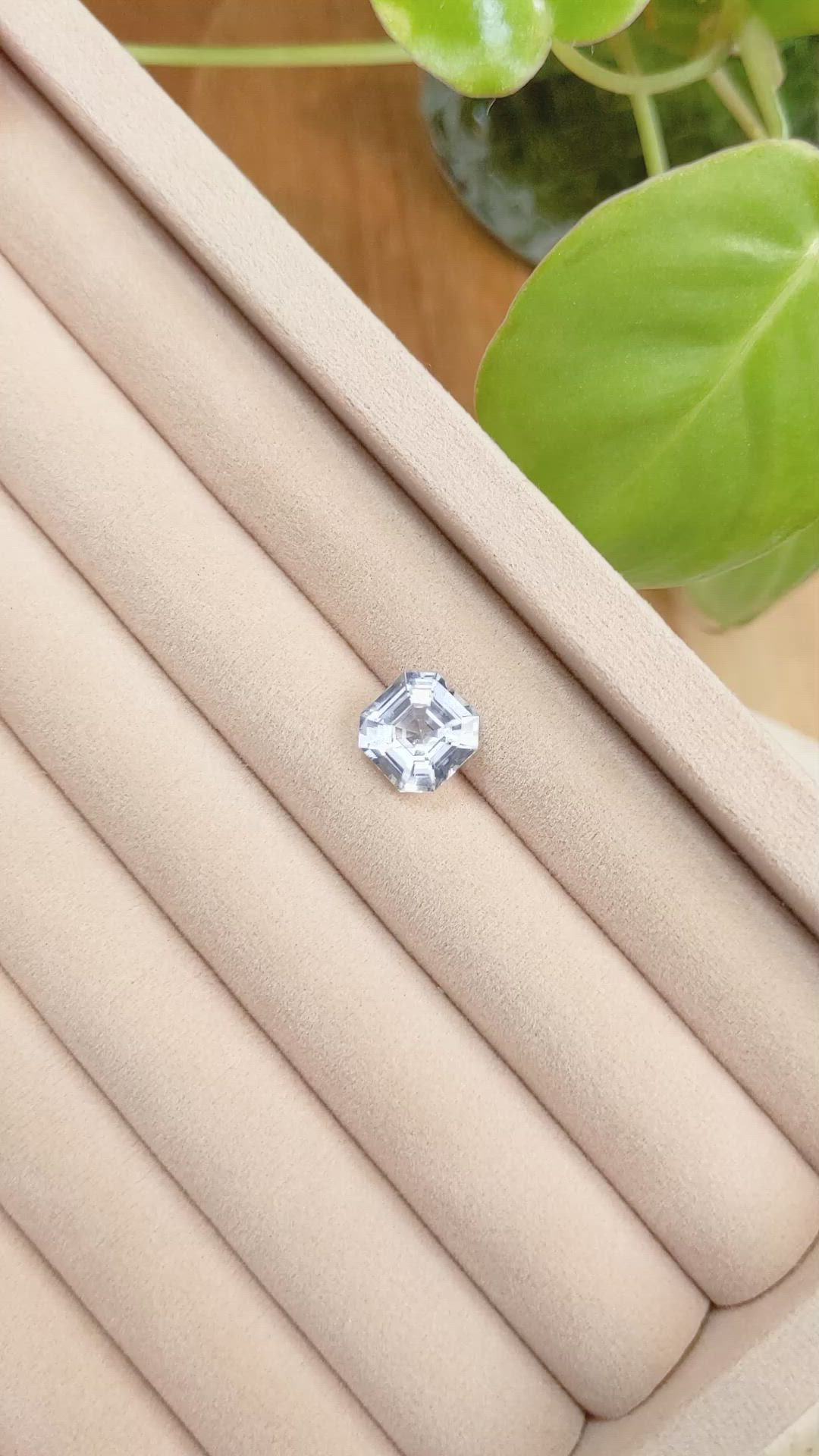 4.80 Ct. Blue Sapphire from Ceylon (Sri Lanka) Size Video