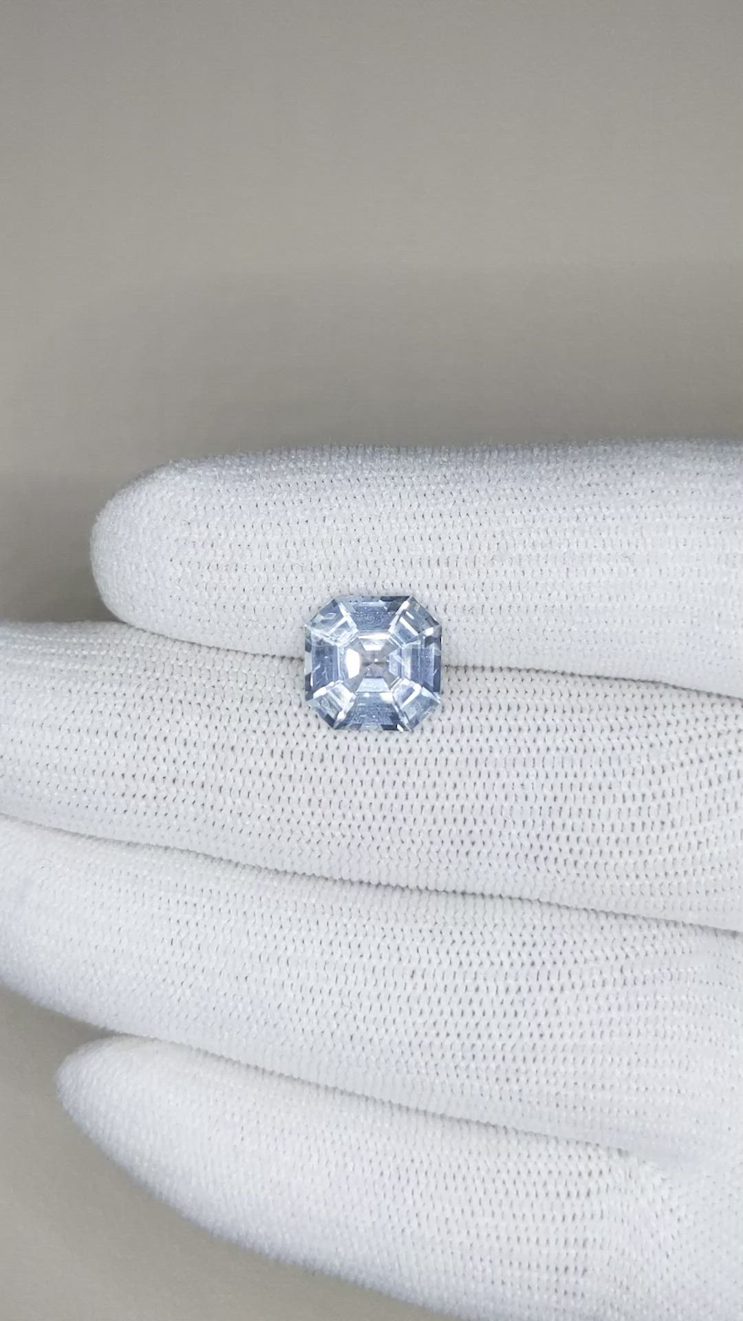 4.80 Ct. Blue Sapphire from Ceylon (Sri Lanka) Size Video