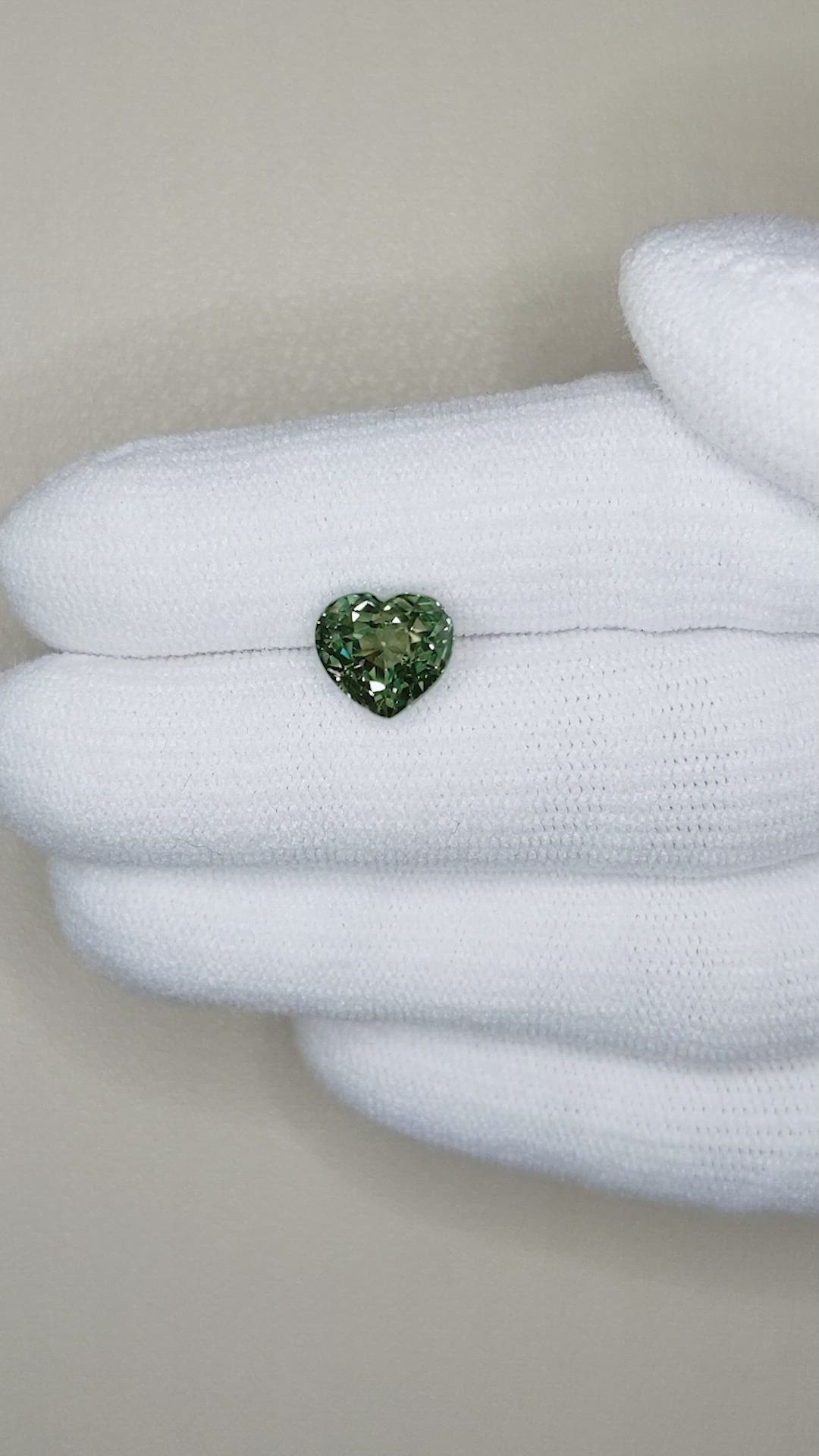 3.54 Ct. Yellowish Green Sapphire from Ceylon (Sri Lanka) Size Video