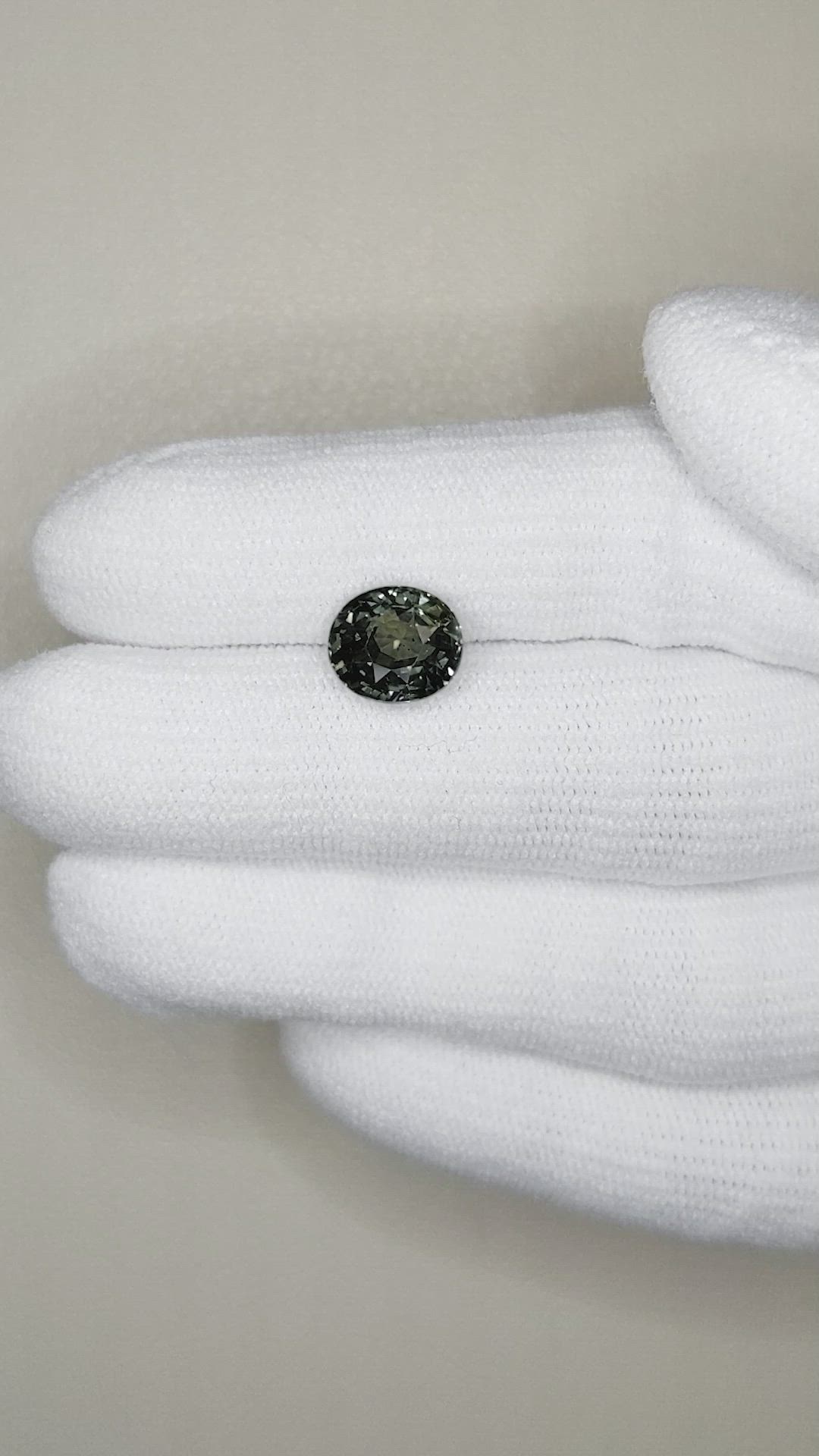 3.11 Ct. Grey Sapphire from Ceylon (Sri Lanka) Size Video