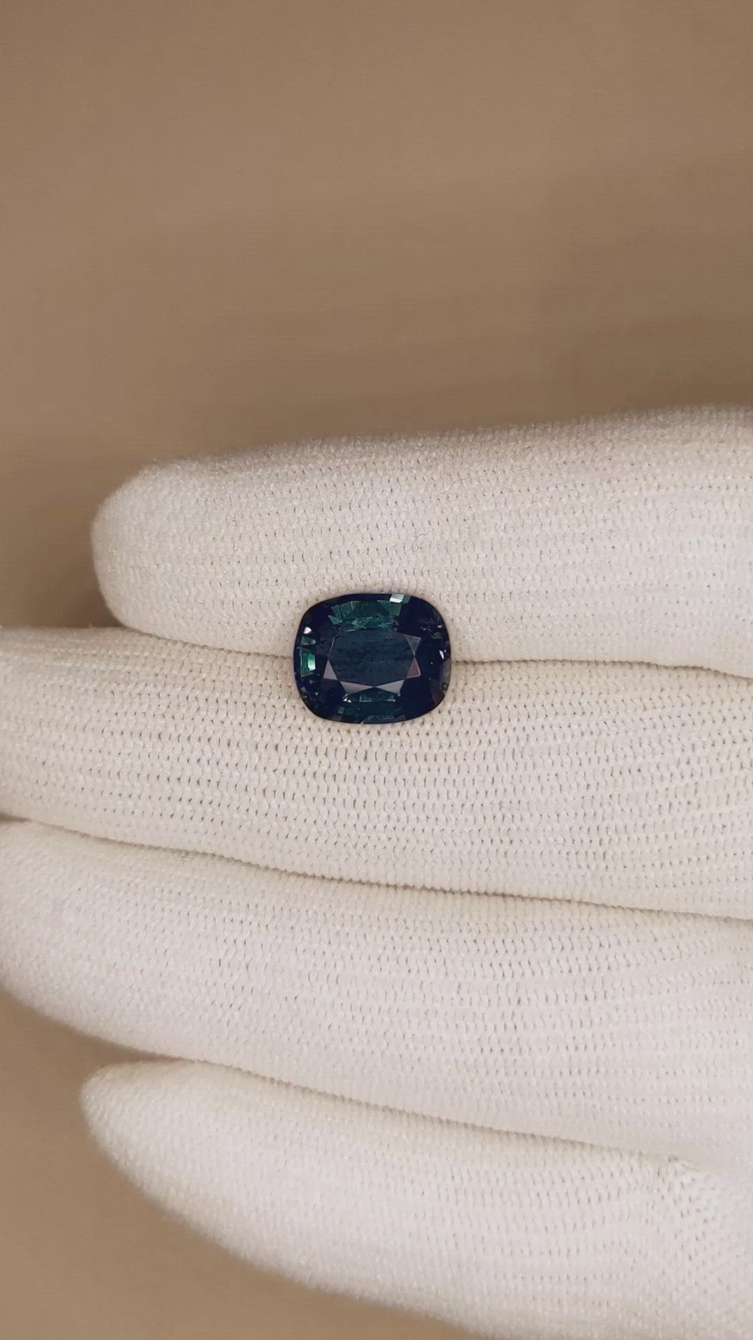 5.38 Ct. Color Change Sapphire from Ceylon (Sri Lanka) Size Video