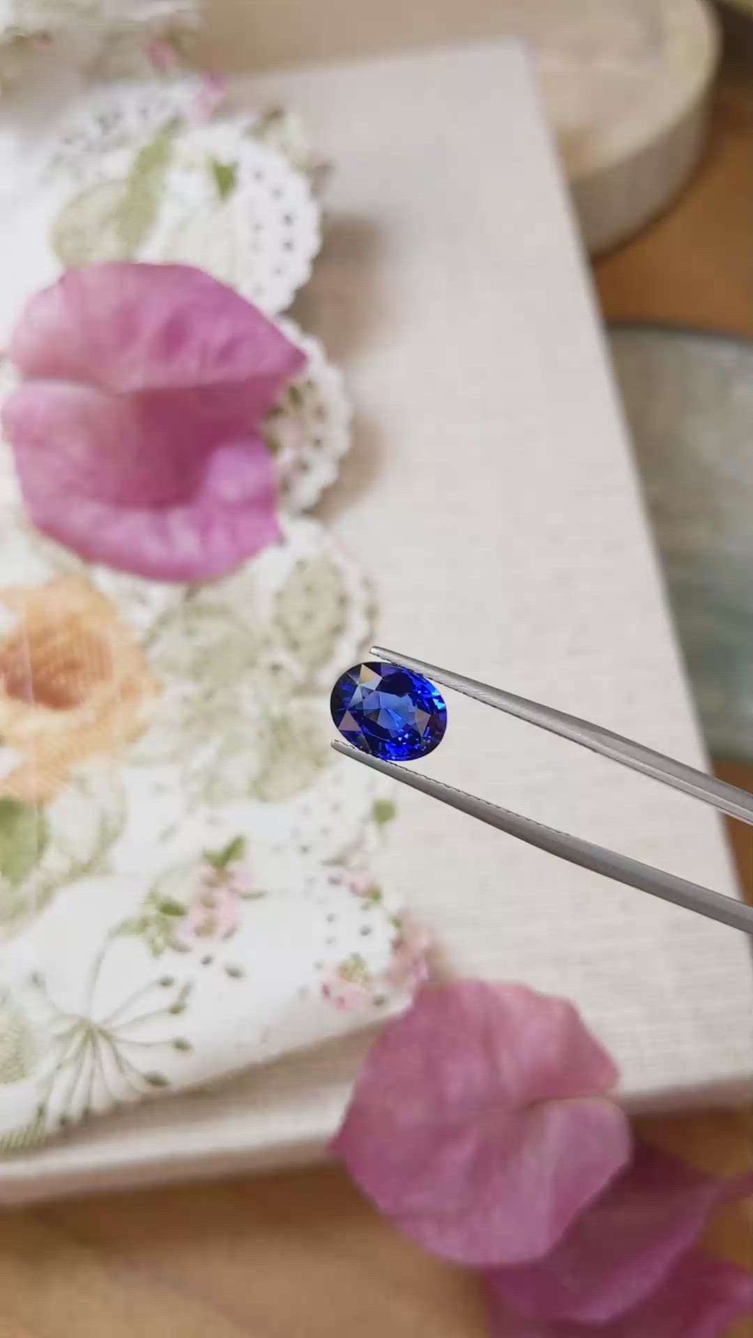 3.52 Ct. Blue Sapphire from Ceylon (Sri Lanka) Size Video