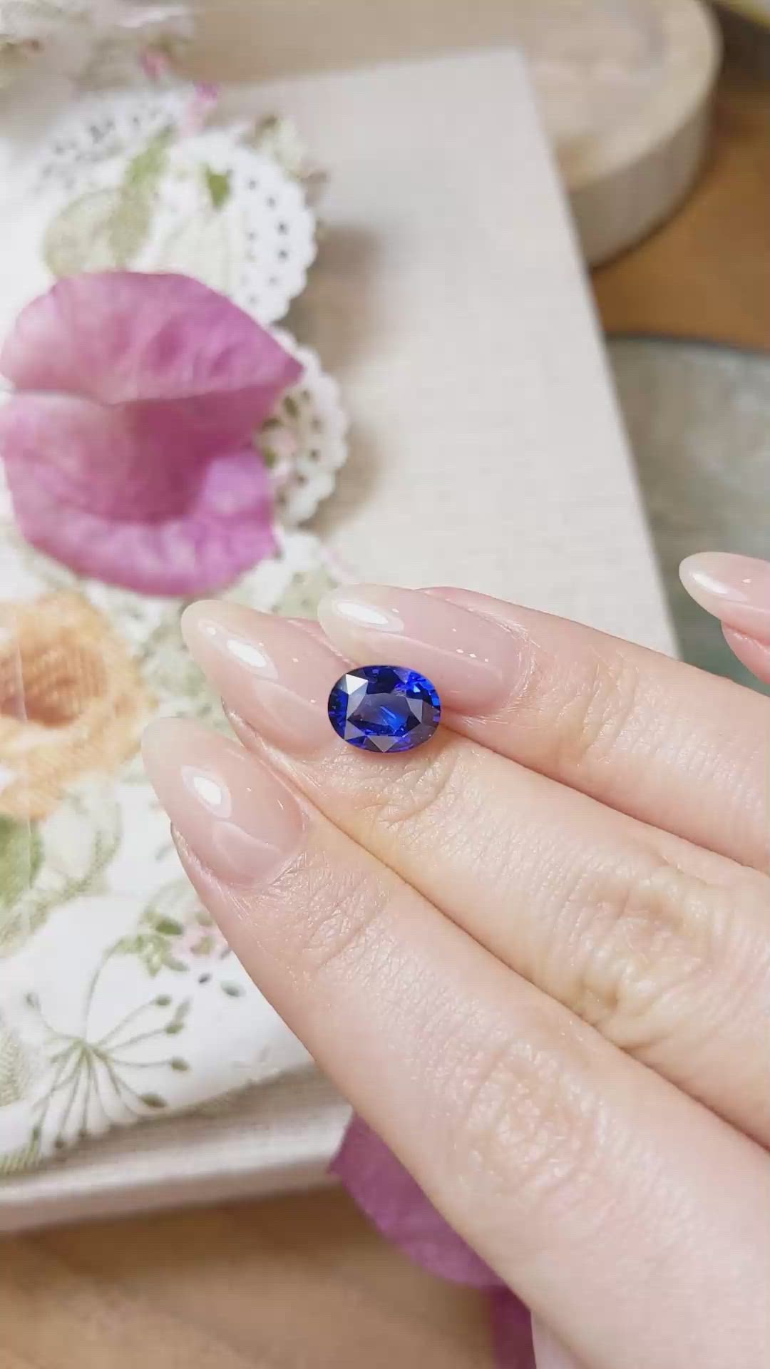 3.52 Ct. Blue Sapphire from Ceylon (Sri Lanka) Size Video