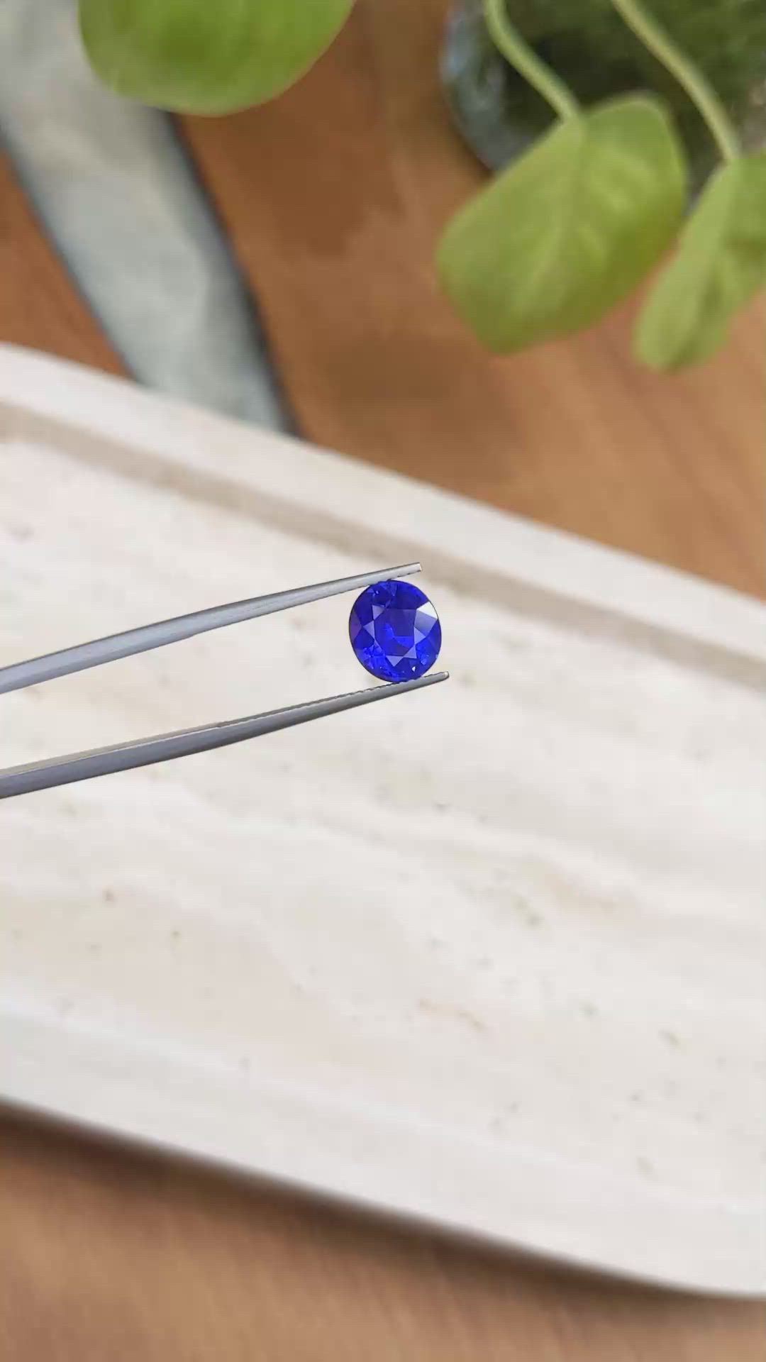 3.23 Ct. Blue Sapphire from Ceylon (Sri Lanka) Size Video