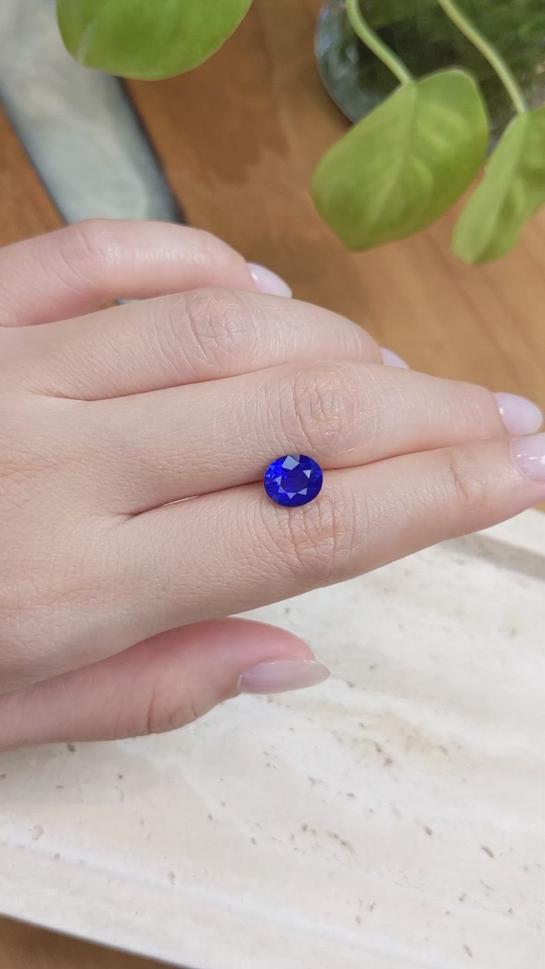 3.23 Ct. Blue Sapphire from Ceylon (Sri Lanka) Size Video