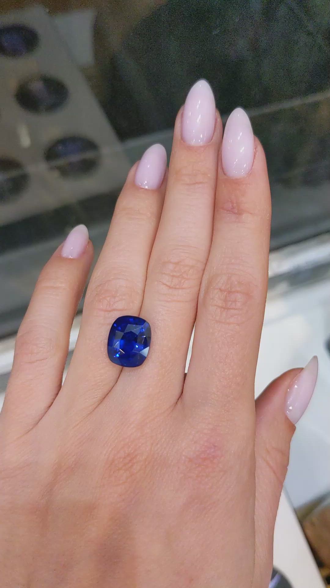 8.67 Ct. Blue Sapphire from Ceylon (Sri Lanka) Size Video