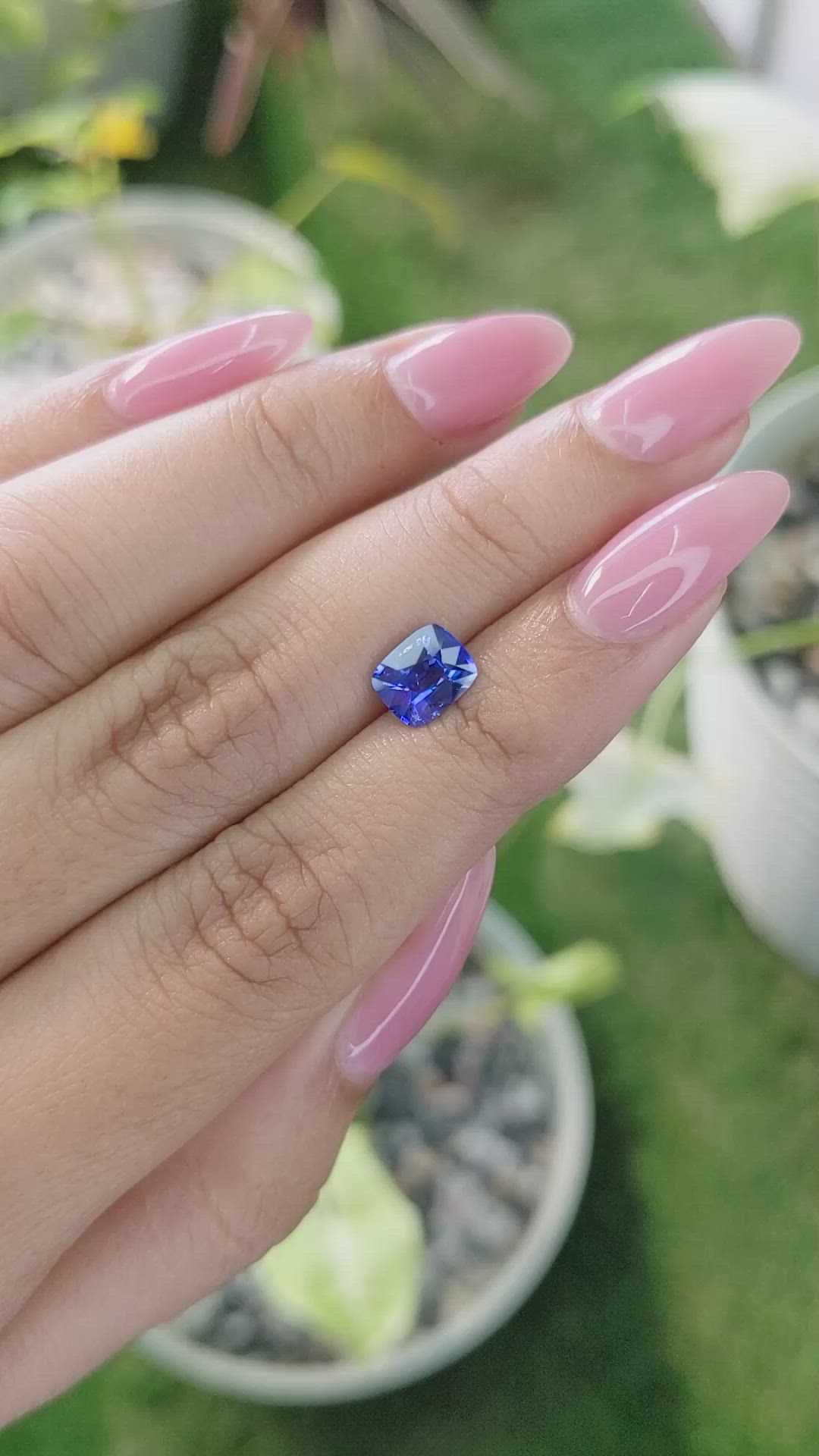 1.50 Ct. Blue Sapphire from Ceylon (Sri Lanka) Size Video