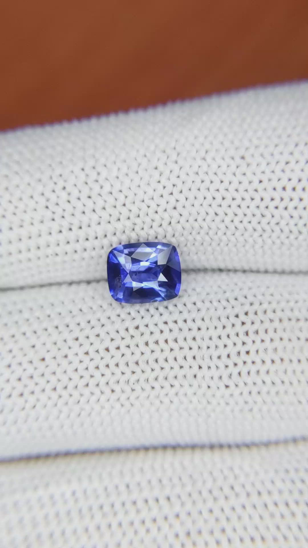 1.50 Ct. Blue Sapphire from Ceylon (Sri Lanka) Size Video