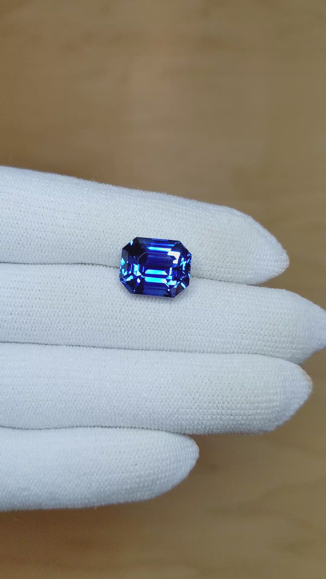 10.69 Ct. Blue Sapphire from Ceylon (Sri Lanka) Size Video