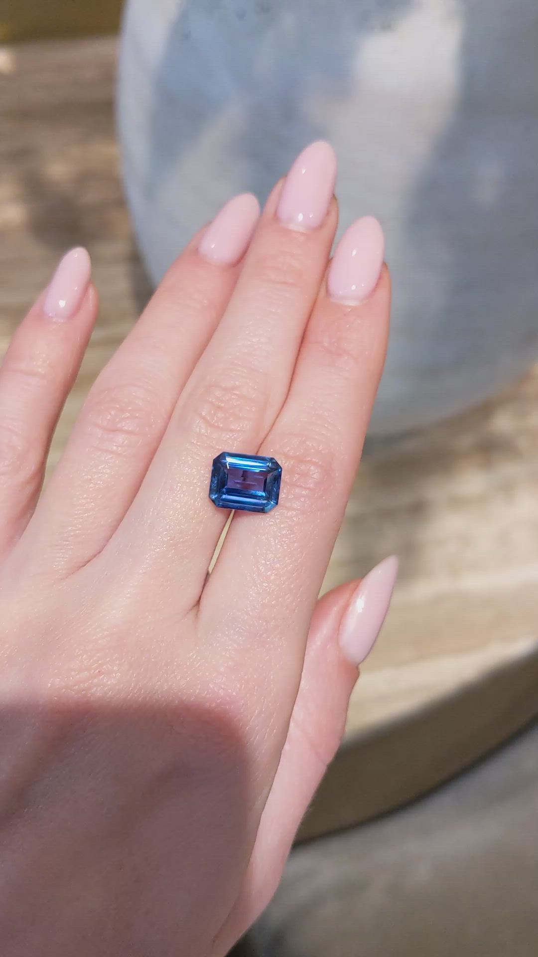 5.06 Ct. Blue Sapphire from Ceylon (Sri Lanka) Size Video