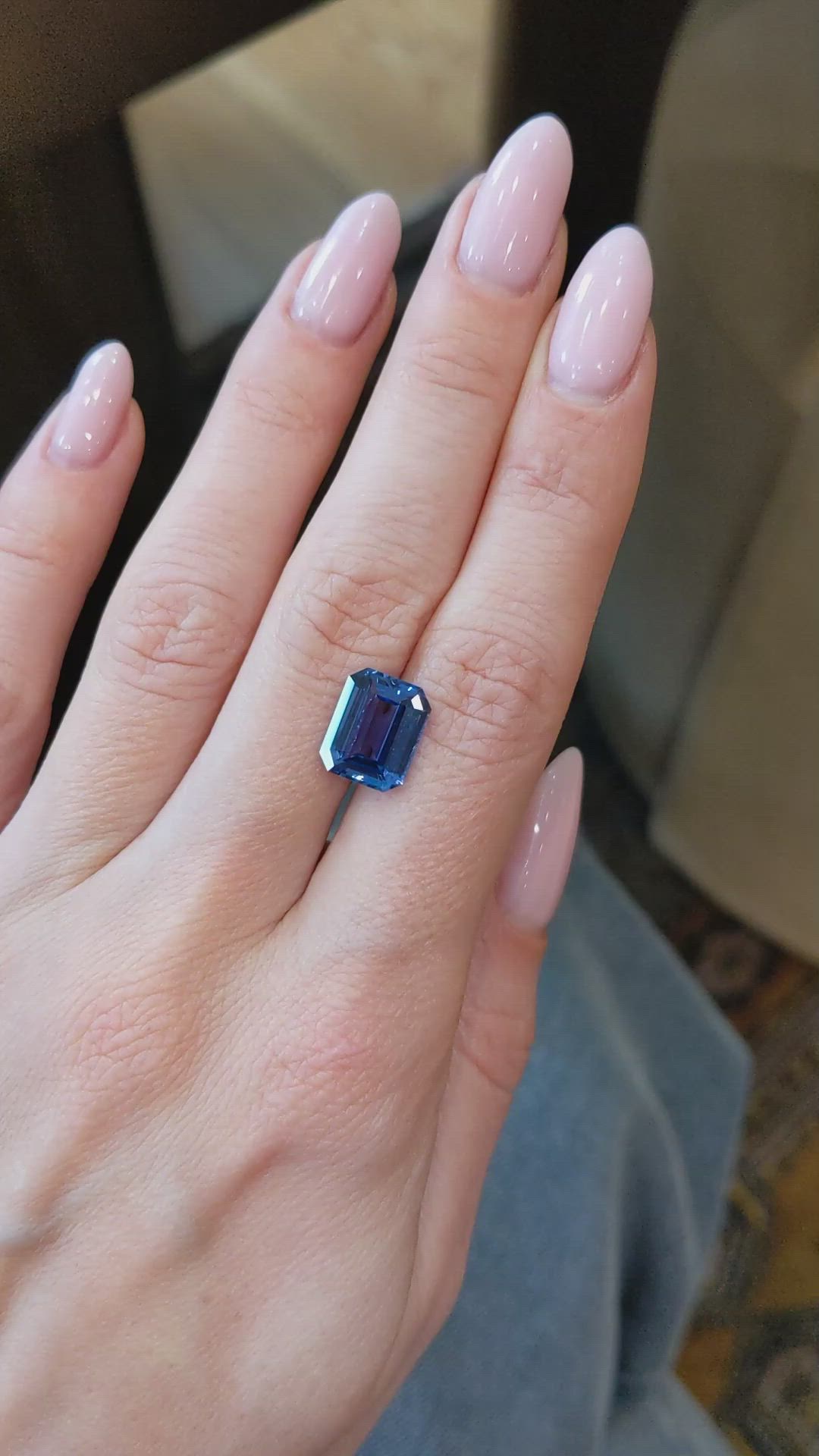 5.06 Ct. Blue Sapphire from Ceylon (Sri Lanka) Size Video
