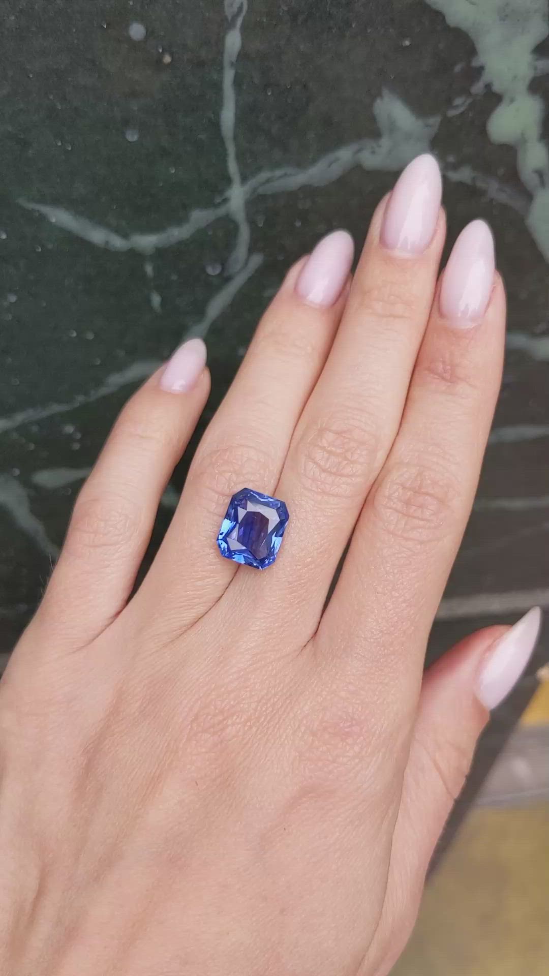 7.54 Ct. Blue Sapphire from Ceylon (Sri Lanka) Size Video