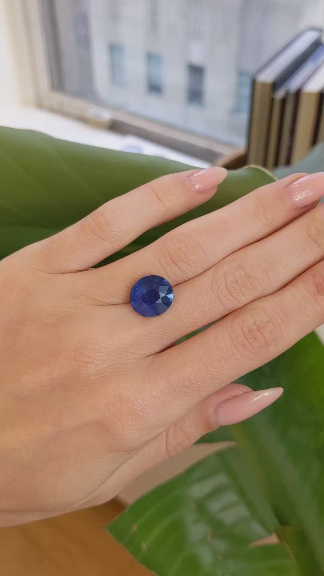 6.03 Ct. Blue Sapphire from Ceylon (Sri Lanka) Size Video