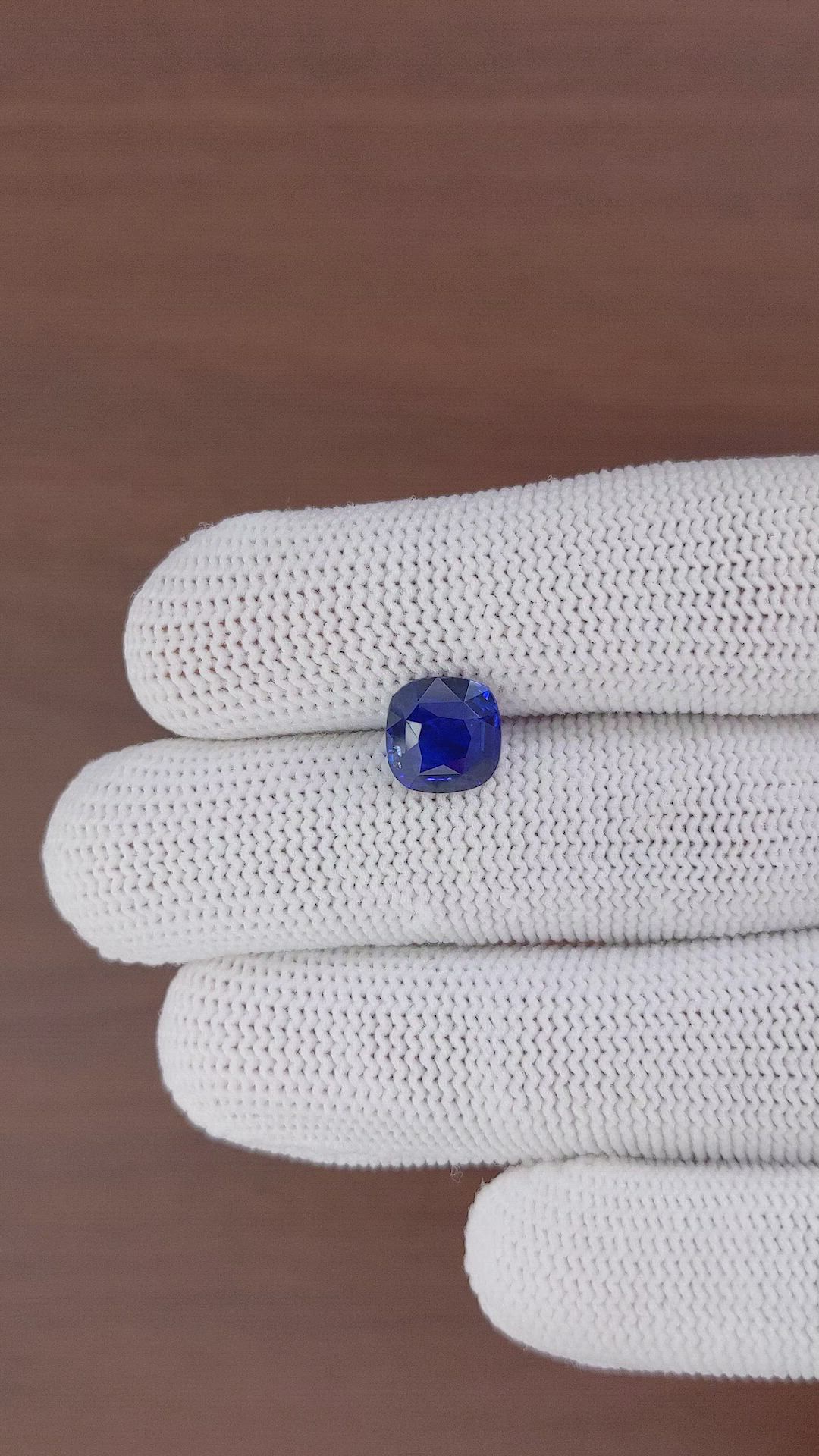 3.06 Ct. Blue Sapphire from Ceylon (Sri Lanka) Size Video