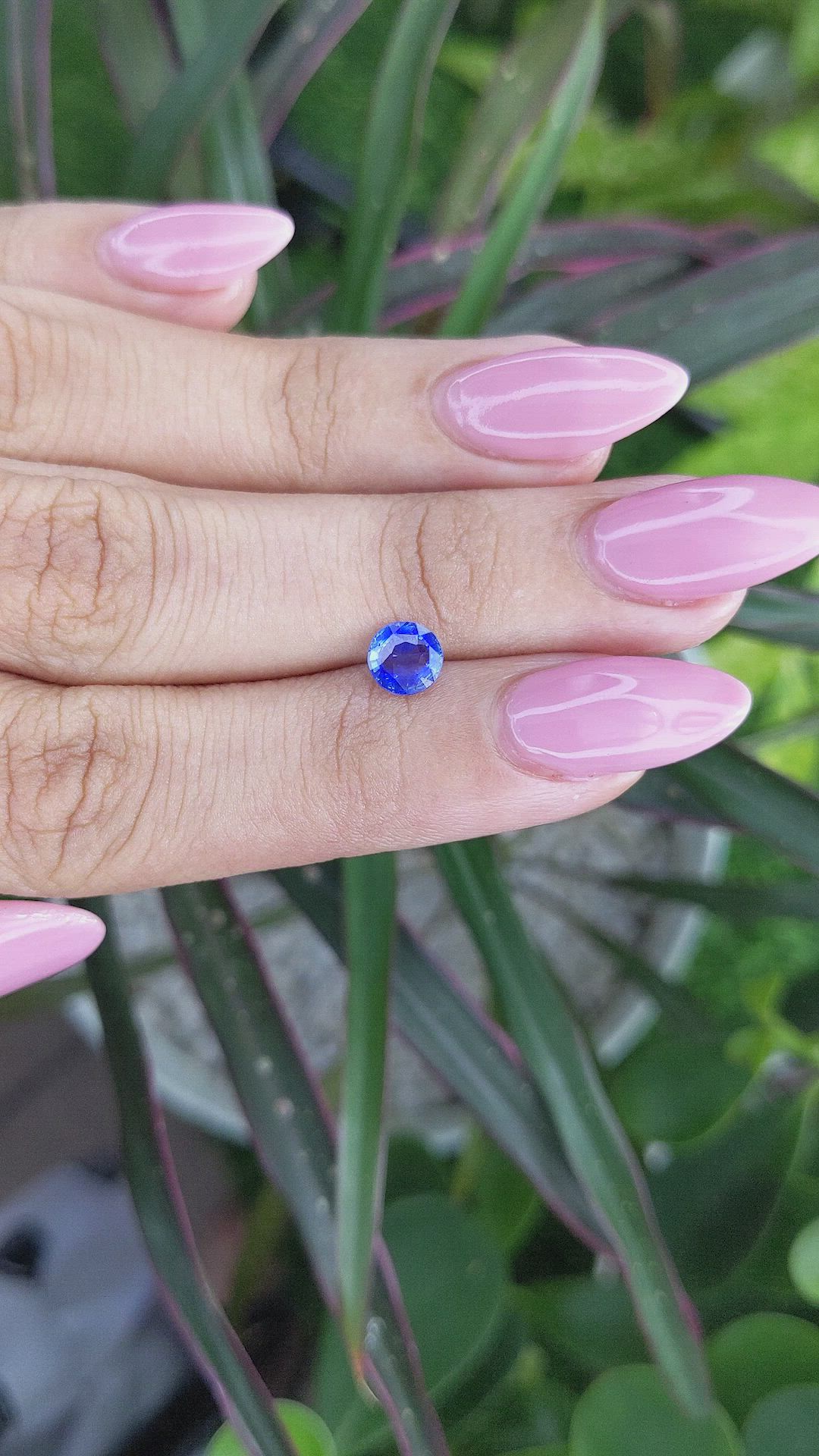0.90 Ct. Blue Sapphire from Ceylon (Sri Lanka) Size Video
