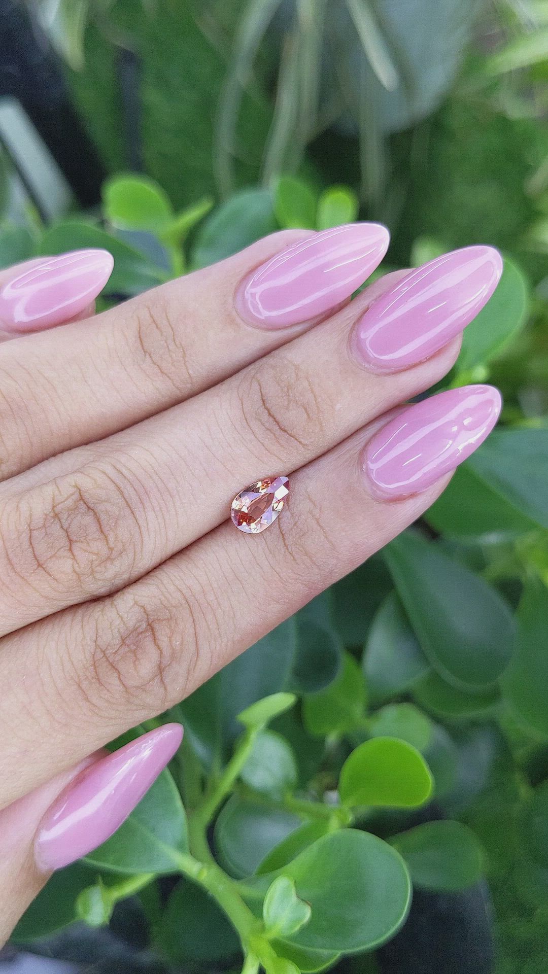 1.14 Ct. Padparadscha Sapphire from Ceylon (Sri Lanka) Size Video