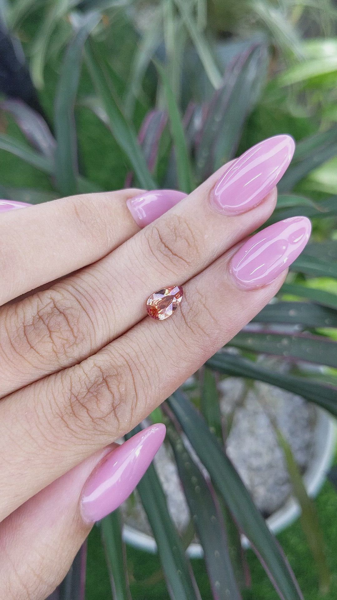 1.14 Ct. Padparadscha Sapphire from Ceylon (Sri Lanka) Size Video