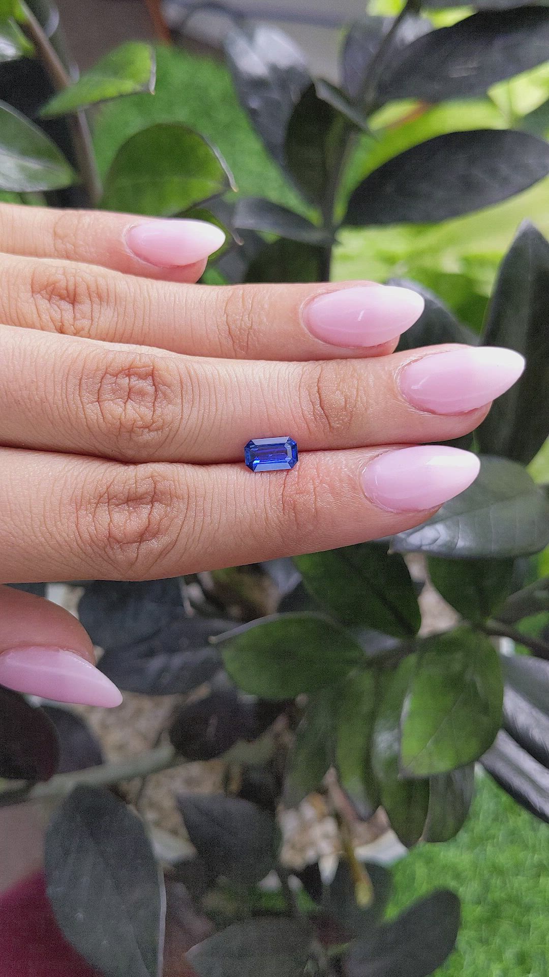 1.05 Ct. Blue Sapphire from Ceylon (Sri Lanka) Size Video