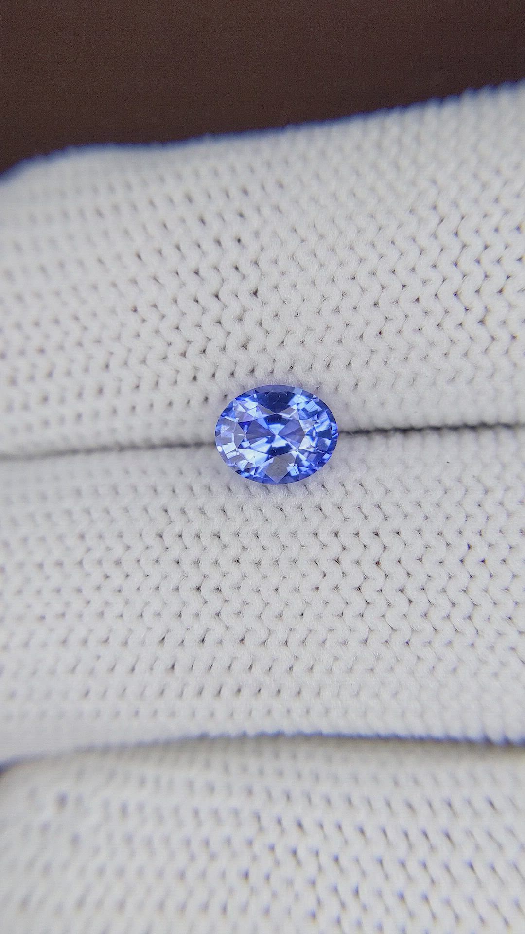 0.98 Ct. Blue Sapphire from Ceylon (Sri Lanka) Size Video