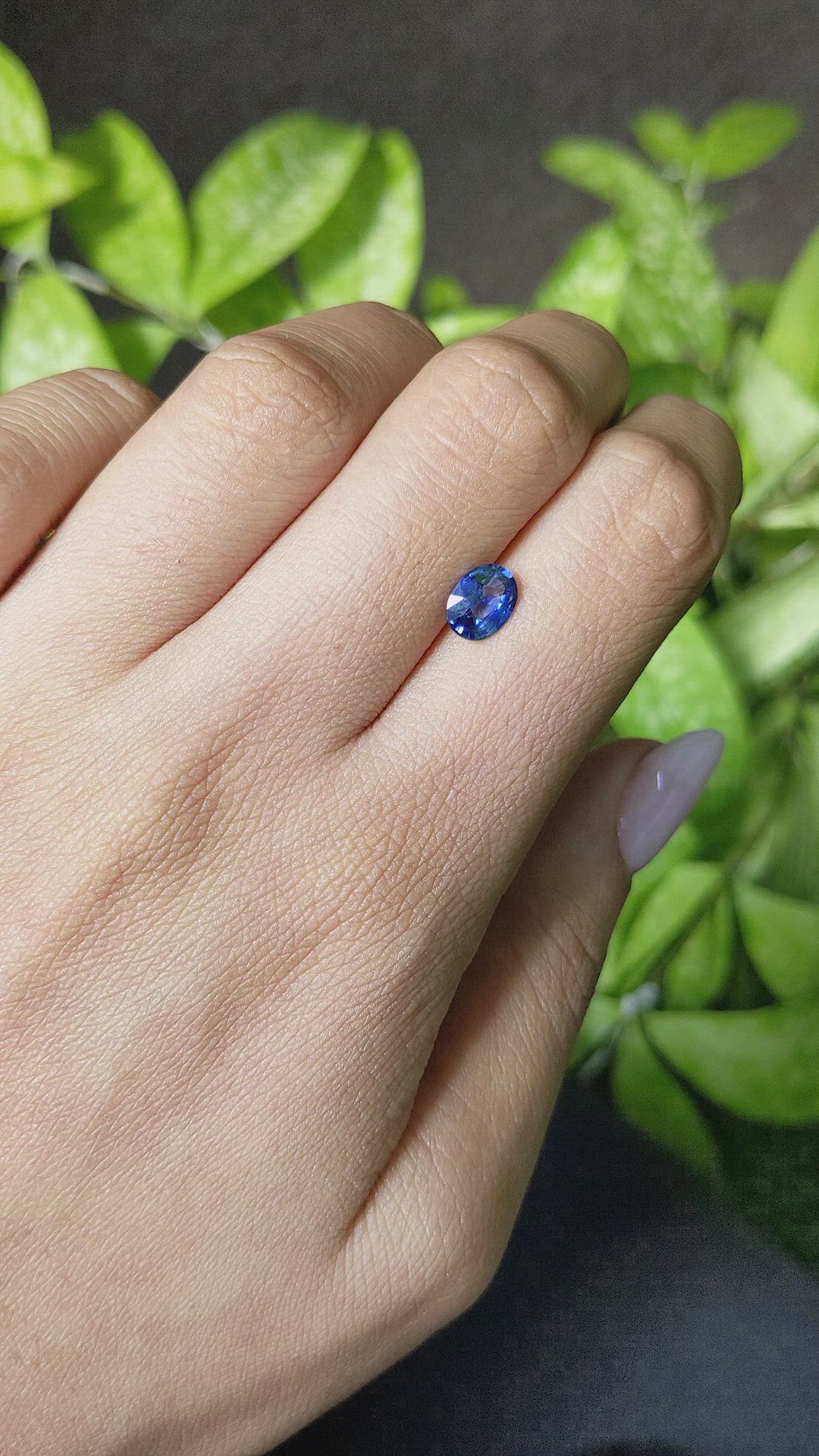 1.07 Ct. Blue Sapphire from Ceylon (Sri Lanka) Size Video
