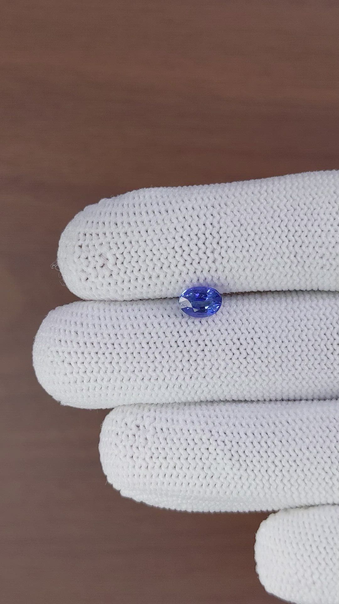 1.07 Ct. Blue Sapphire from Ceylon (Sri Lanka) Size Video
