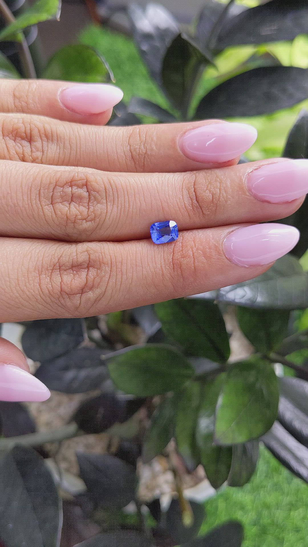 1.07 Ct. Blue Sapphire from Ceylon (Sri Lanka) Size Video