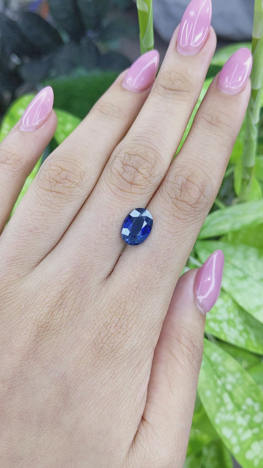 4.32 Ct. Blue Sapphire from Madagascar Size Video