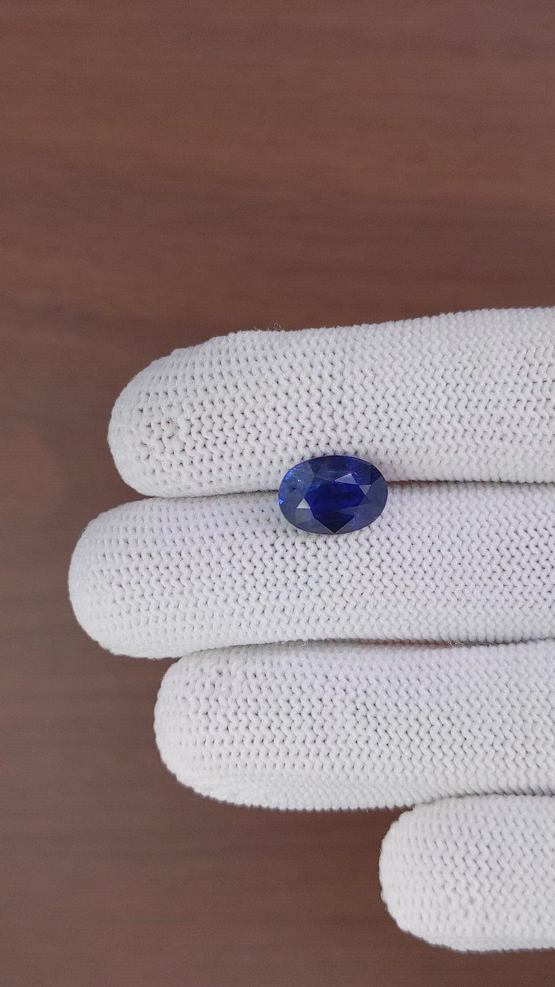 4.32 Ct. Blue Sapphire from Madagascar Size Video