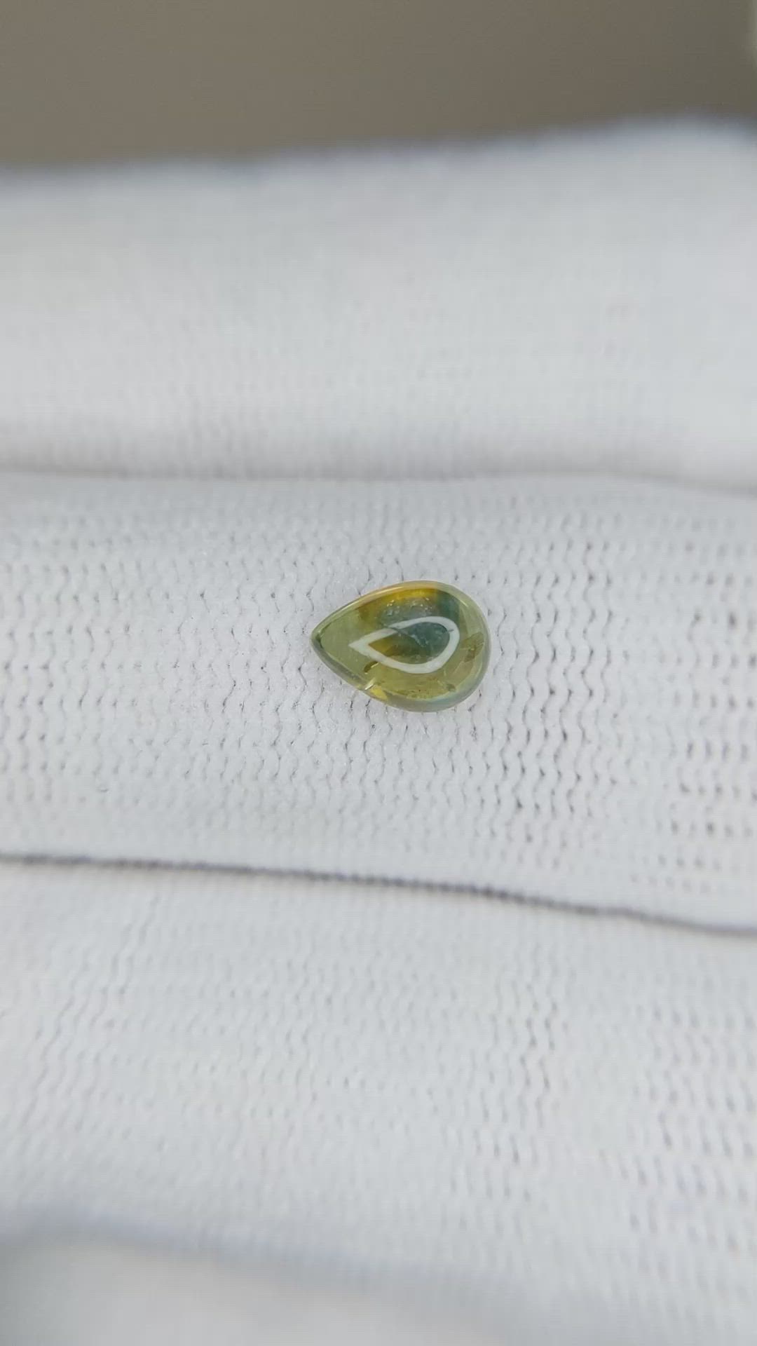 0.78 Ct. Bi Color Cabochon Sapphire from Montana Size Video