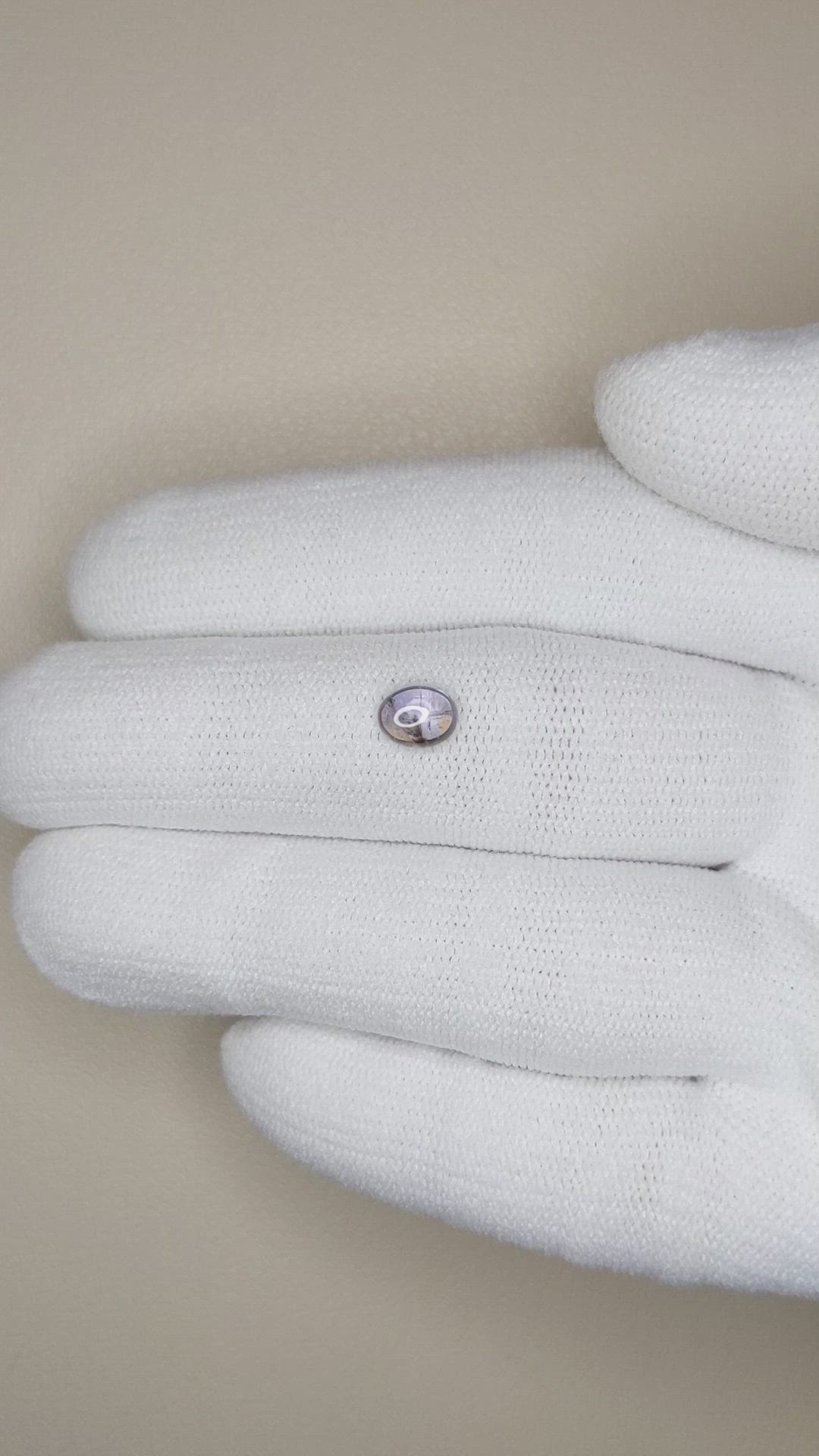 0.69 Ct. Bi Color Cabochon Sapphire from Montana Size Video