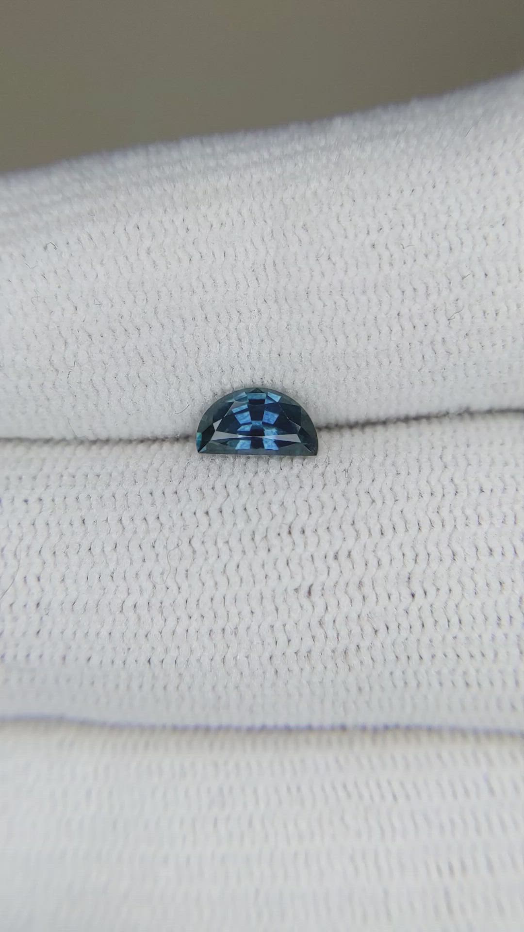 0.60 Ct. Blue Sapphire from Montana Size Video