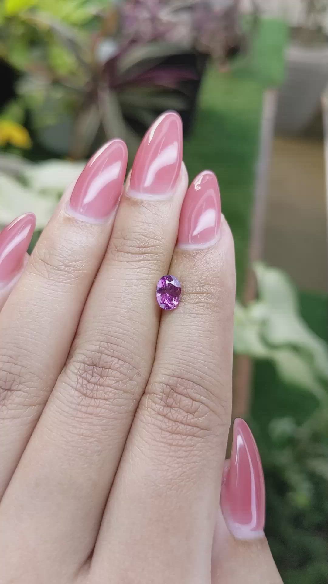 1.05 Ct. Pinkish Purple Sapphire from Ceylon (Sri Lanka) Size Video