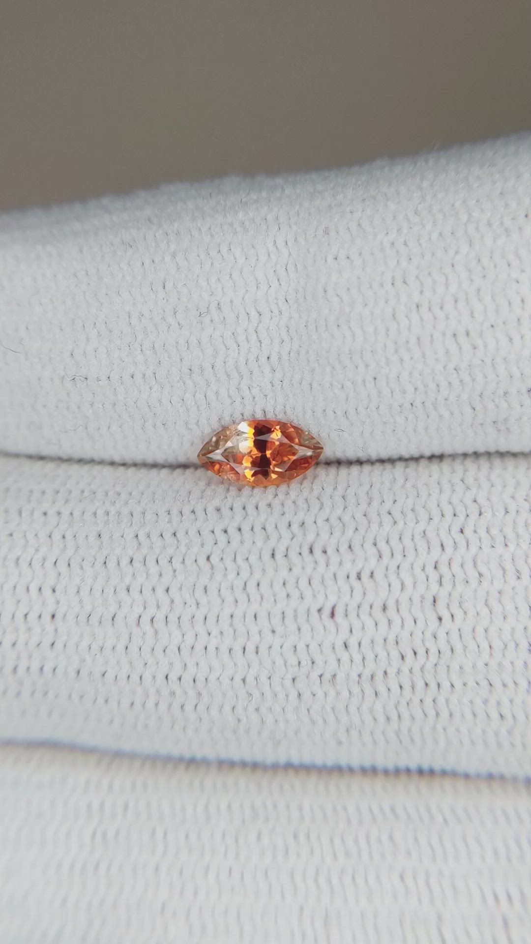 0.49 Ct. Bi Color Sapphire from Montana Size Video