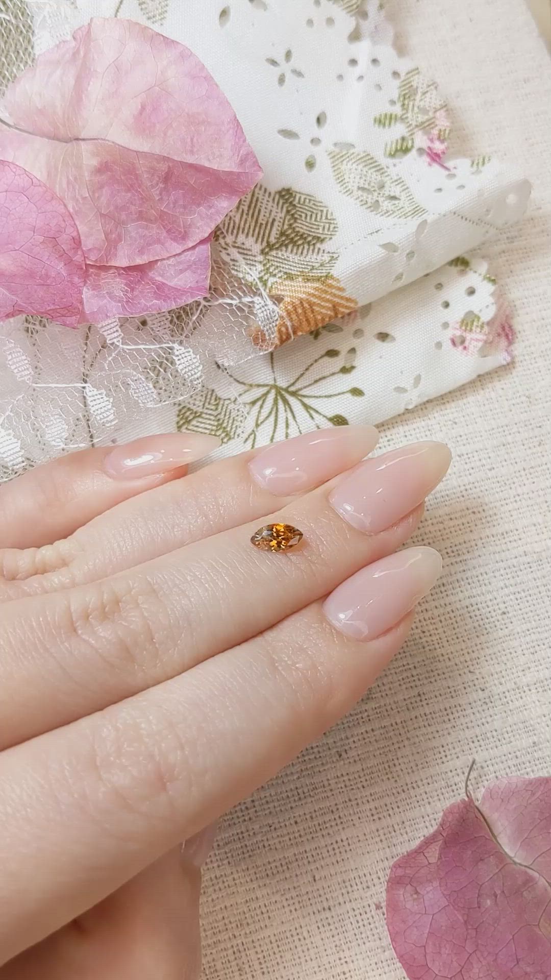 0.49 Ct. Bi Color Sapphire from Montana Size Video