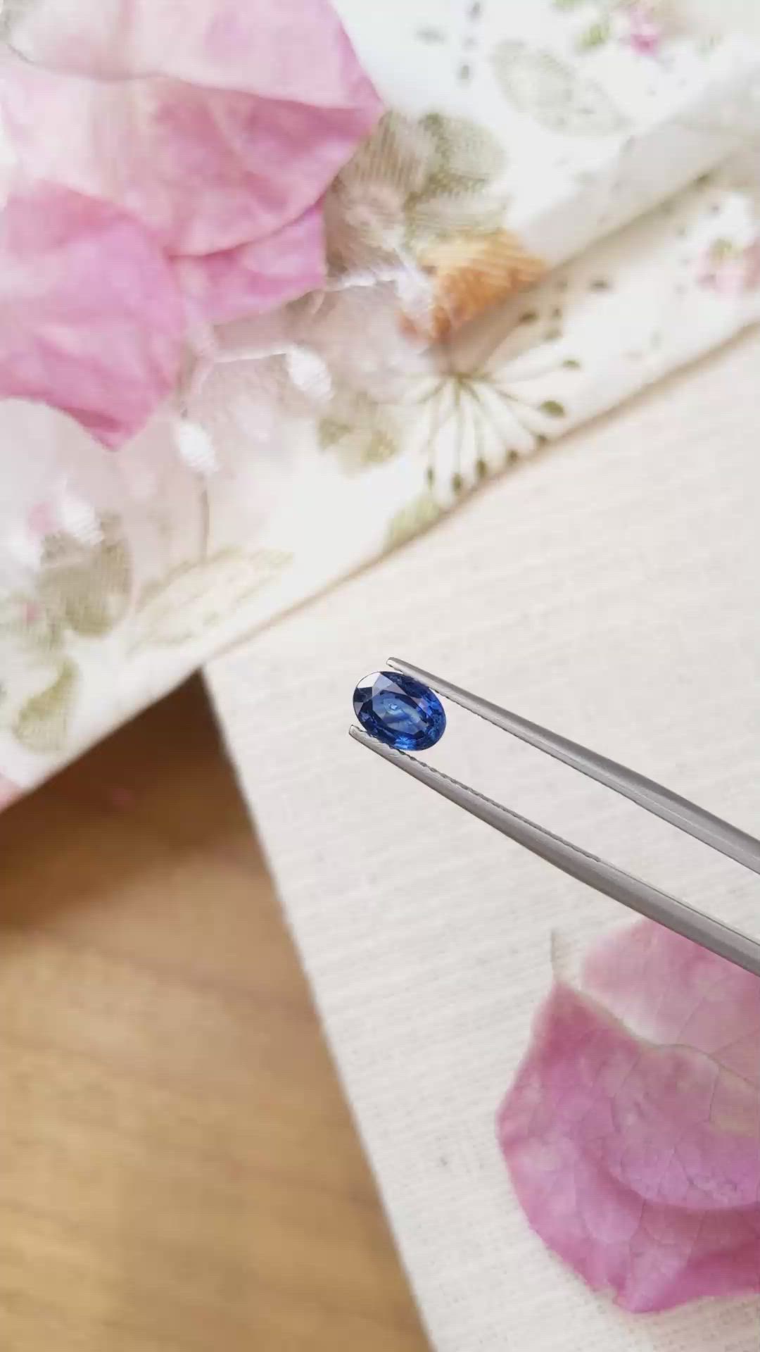 1.25 Ct. Blue Sapphire from Ceylon (Sri Lanka) Size Video